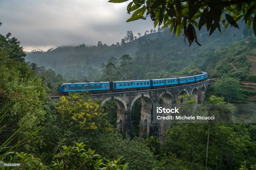 스리랑카 기차.jpg