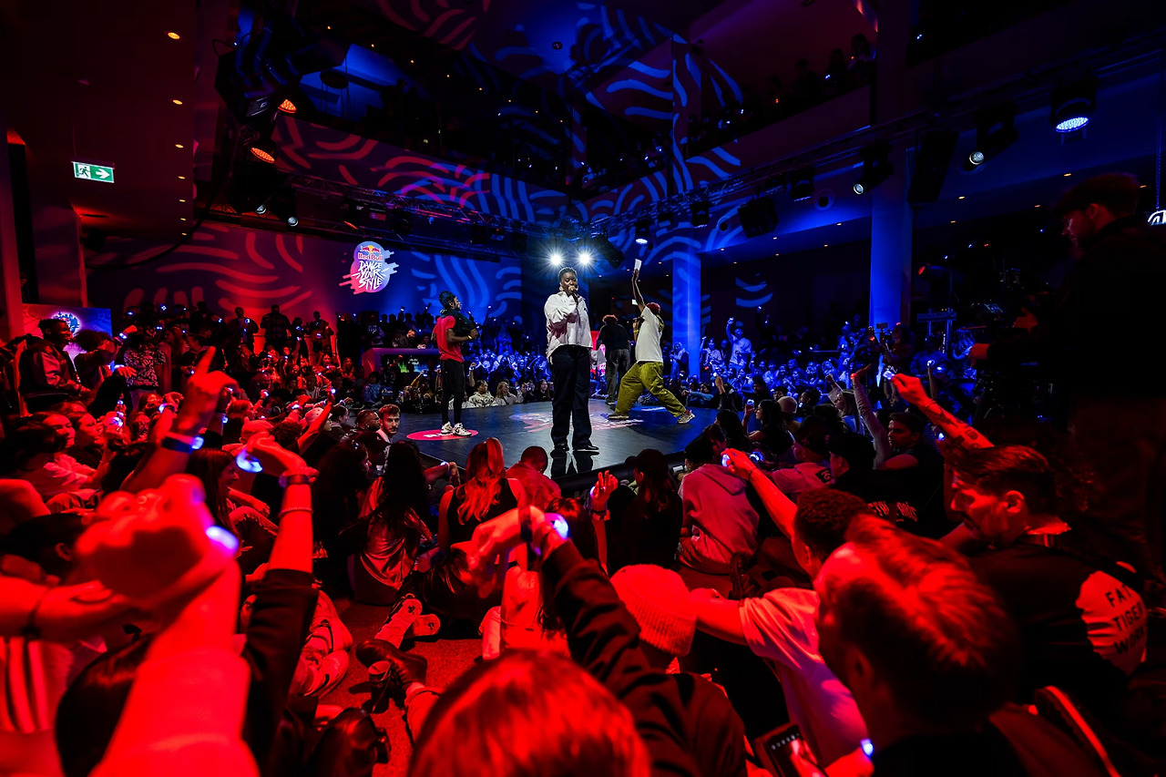 redbull_dance your style_crowd voting 1.jpg