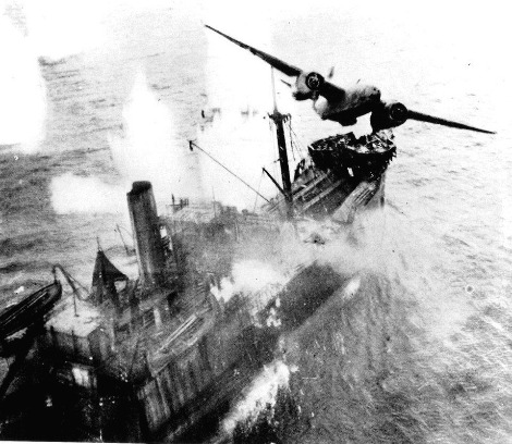 일본군 보급선의 침몰.jpg