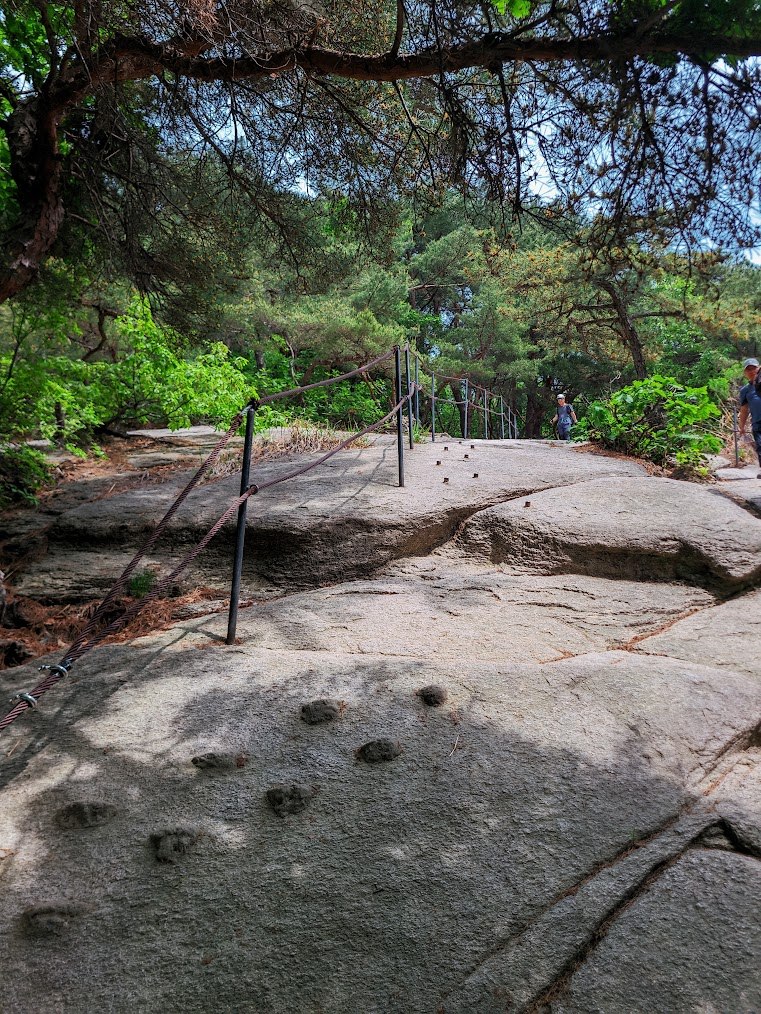 불암산 청암능선의 맑은 초여름2.jpg