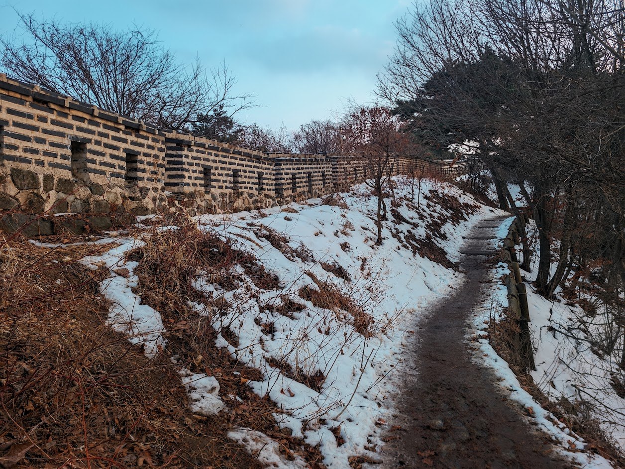 남한산성으로 가는 길고 벅찬 길 2-1.jpg