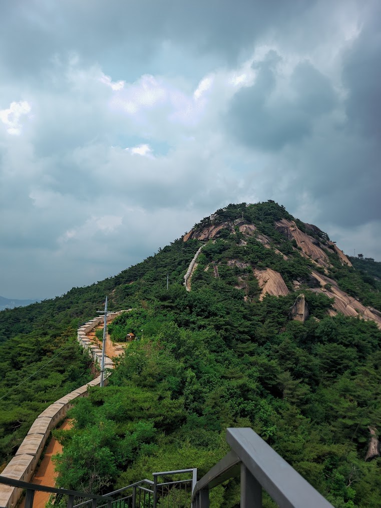 안산과 인왕산의 가깝지만 신나는 길4.jpg