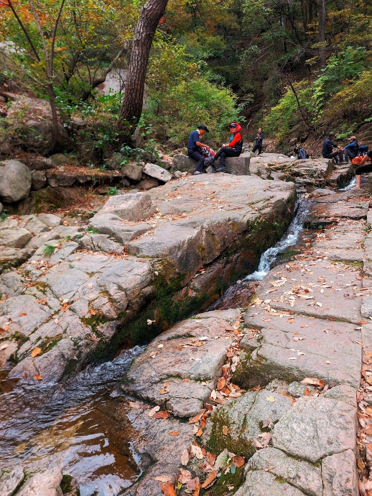도봉산 만월암의 단풍 계단 1-2.jpg