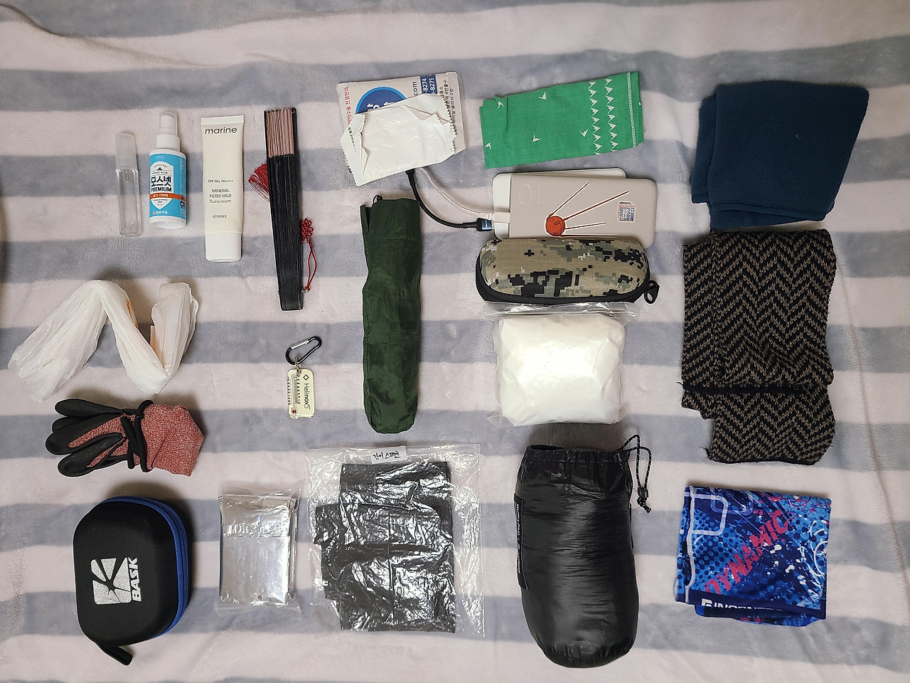 왓츠 인 마이 등산 배낭 2.jpg