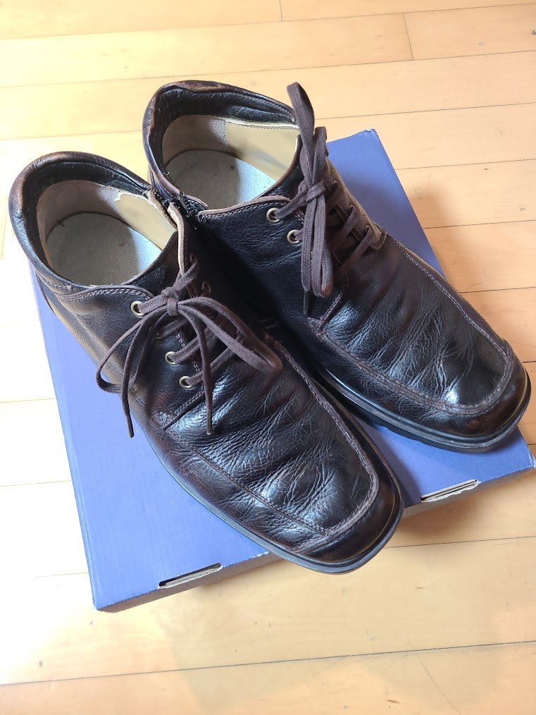 낡은 구두를 어렵게 수선받다 2-2.jpg