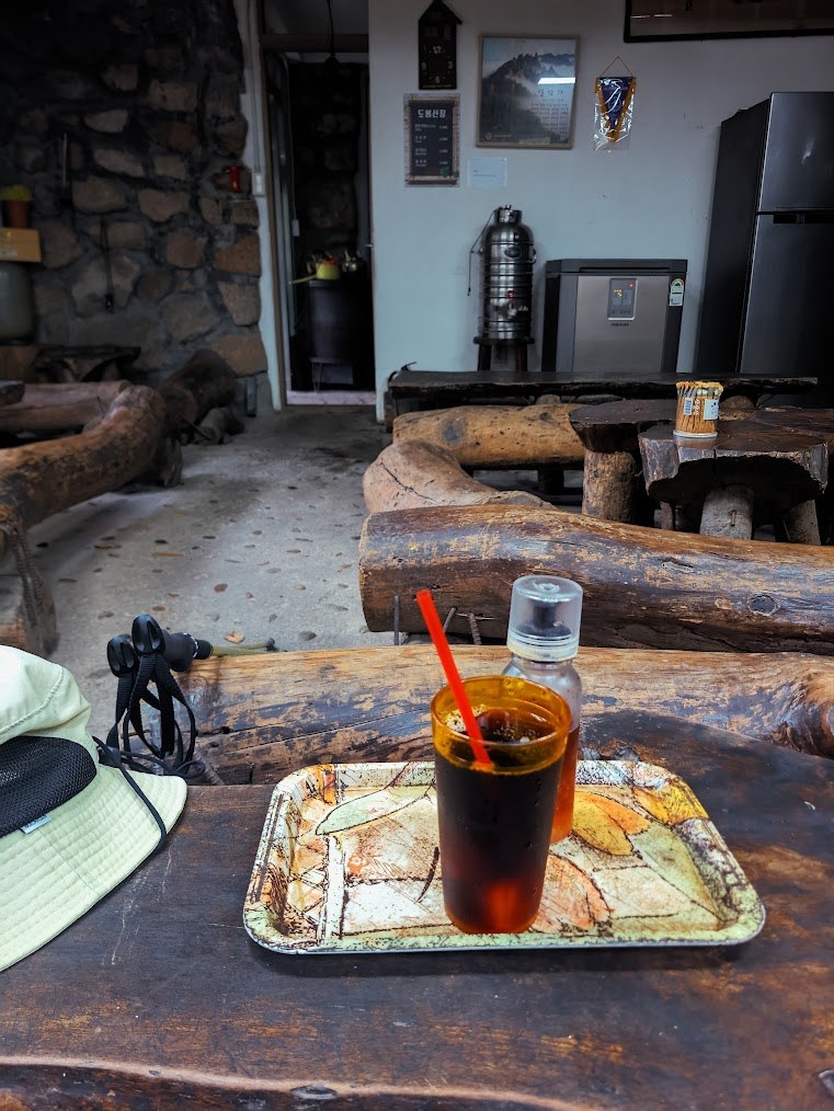 도봉산 만월암의 단풍 계단 1-3.jpg