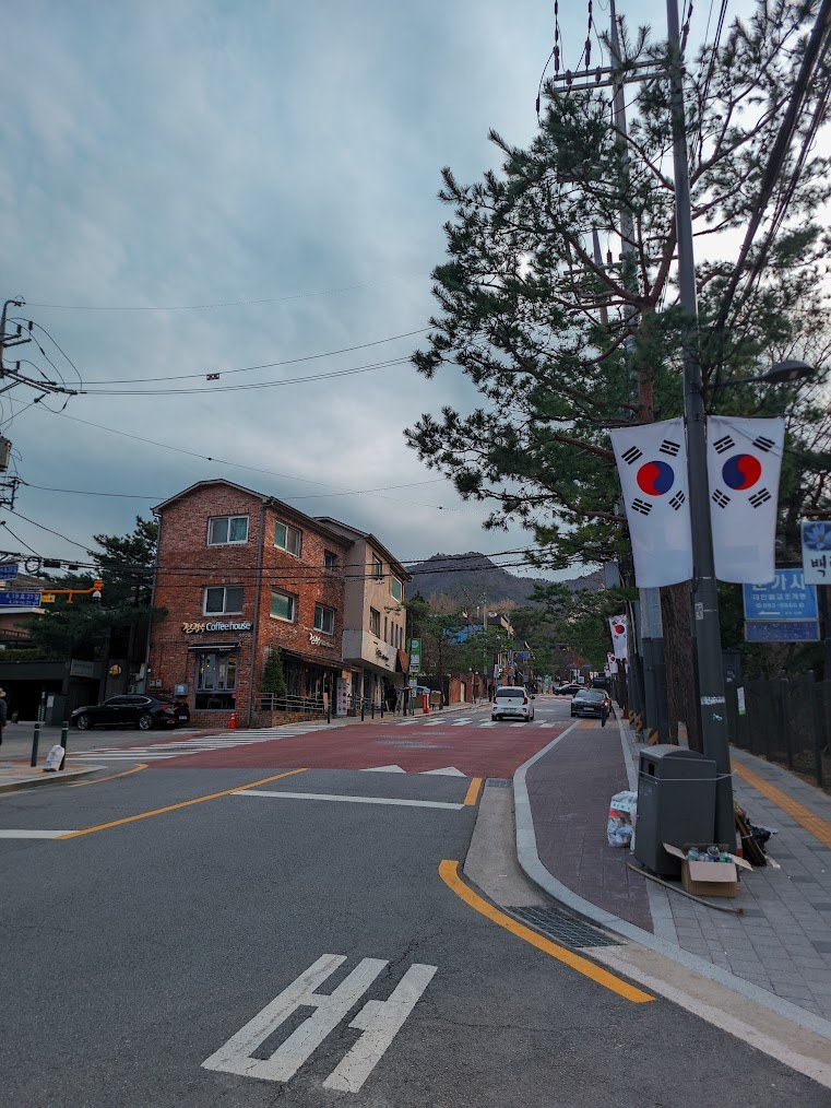 북한산 칼바위 능선의 날카로운 바위들8.jpg