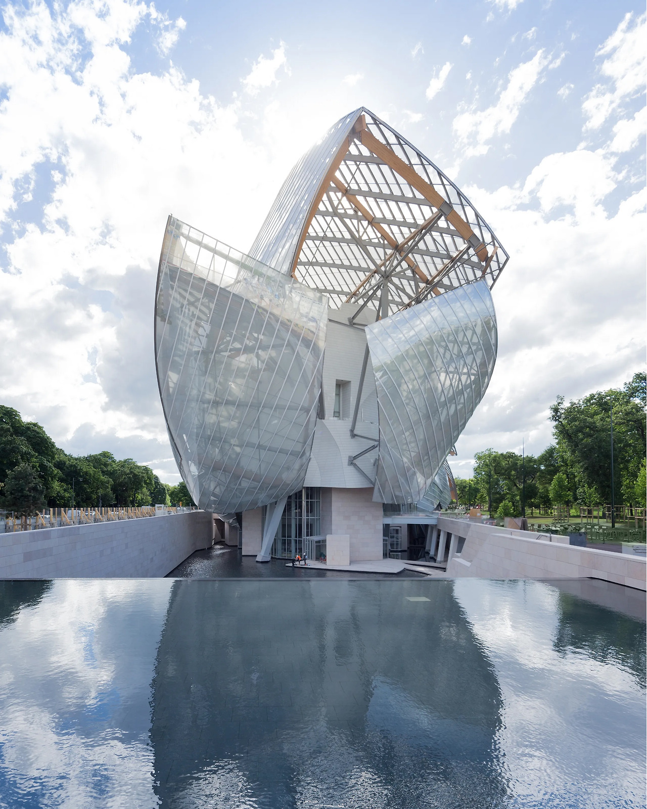 ad_france_facade_est_bassin_ib_fog_4144_hdjpg_iwan_baan__fondation_louis_vuitton_jpg_3813_jpeg_8182 복사.jpg