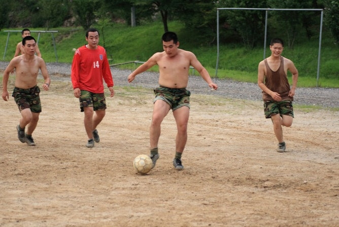 군대 축구는 스포츠가 아니다!