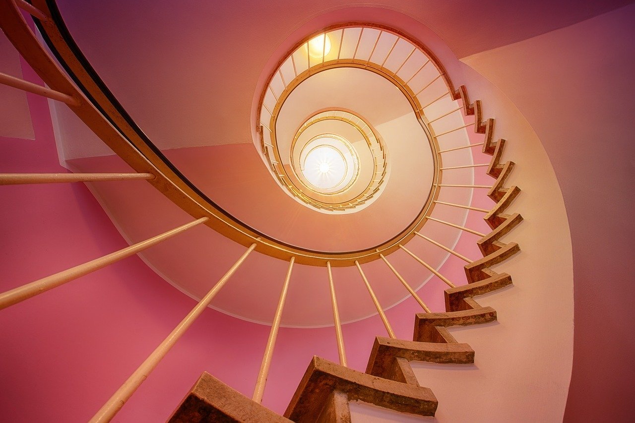 stairs-3112405_1280.jpg