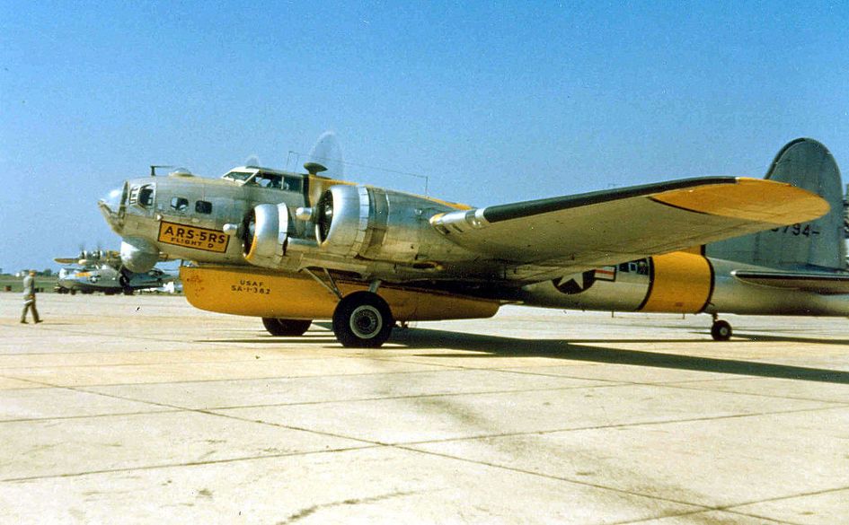 1024px-Boeing_SB-17G_of_the_5th_Rescue_Squadron,_Flight_D.jpg