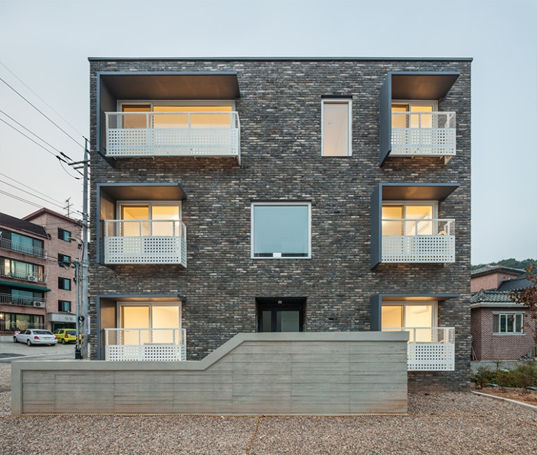 교하동_다가구주택,_서가건축,_신경섭.jpg