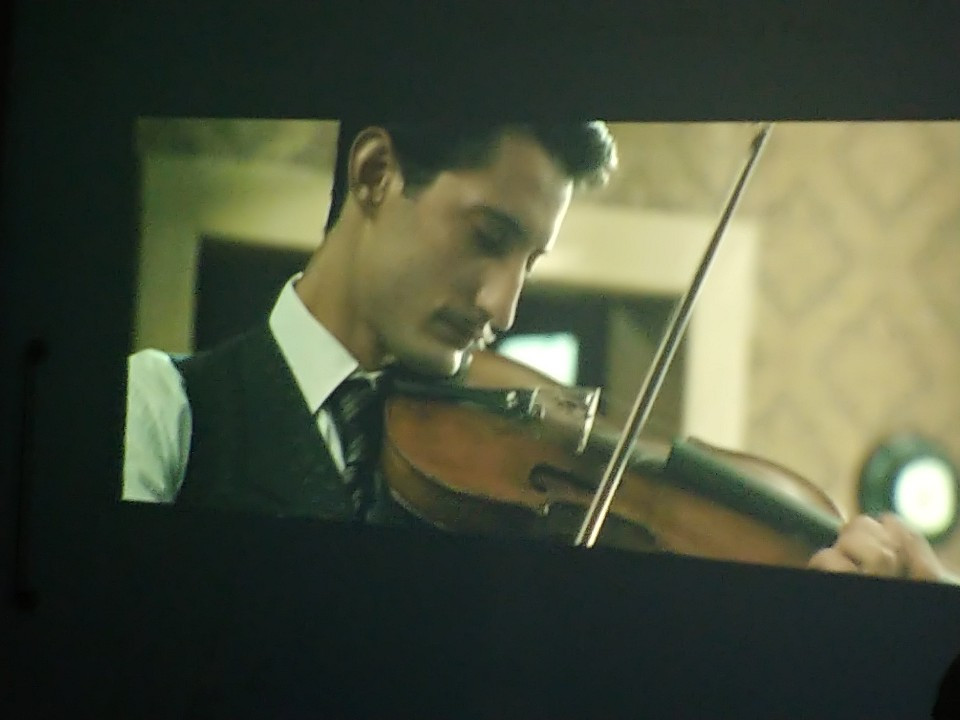 아드리앵 바이올린.jpg