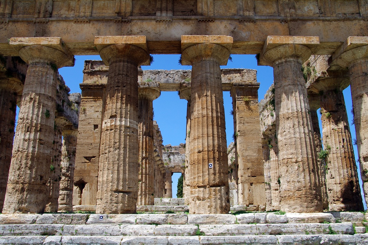 paestum-1722893_1280.jpg