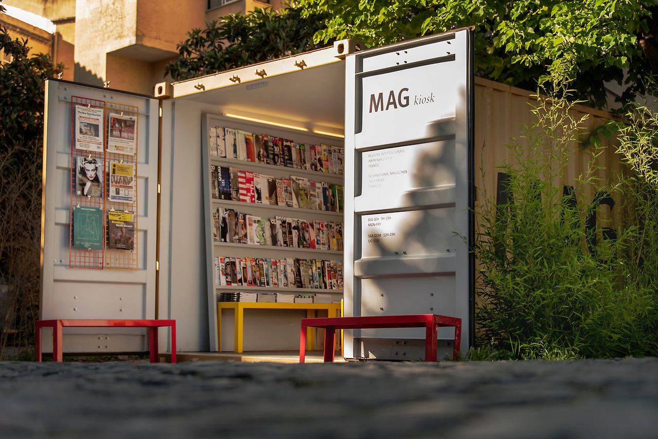 MAGkiosk1.jpg