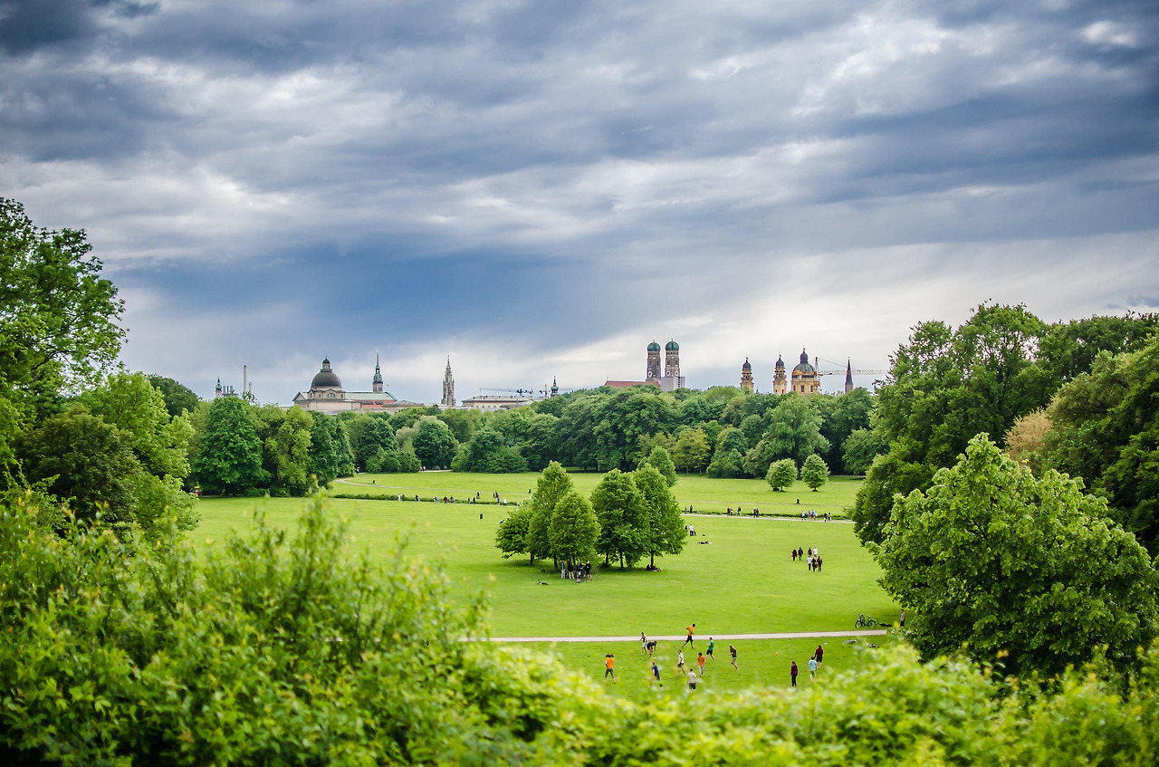 Englische-Garten-In-München-abkühlen-Bild-und-Englischer-Garten-Jpg.jpg