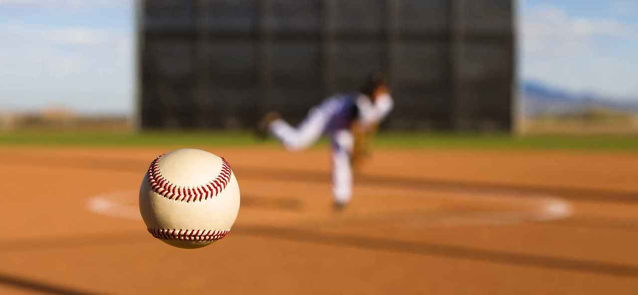 baseball-pitch-1940x900_35208.jpg