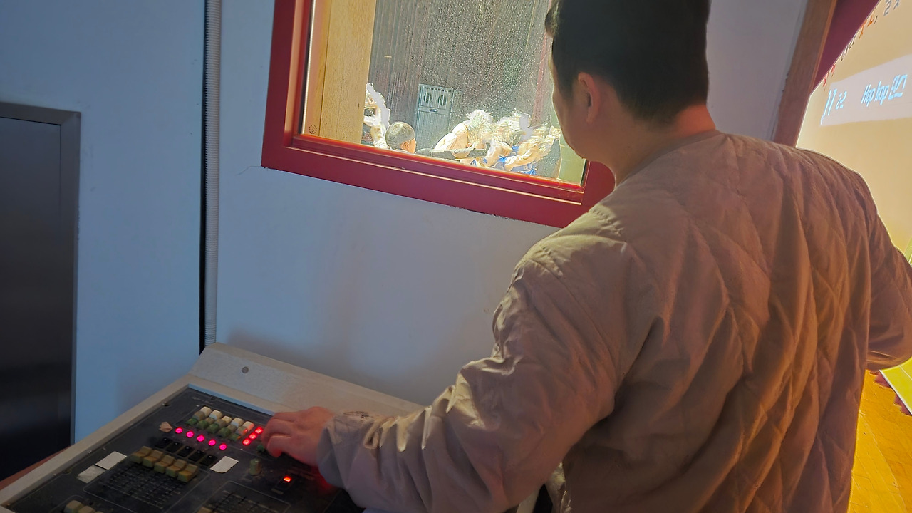 빈자리를 채울게요(사진1).jpg