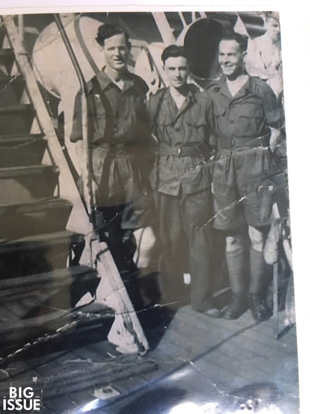 기증서5 (가운데, 1950).jpg