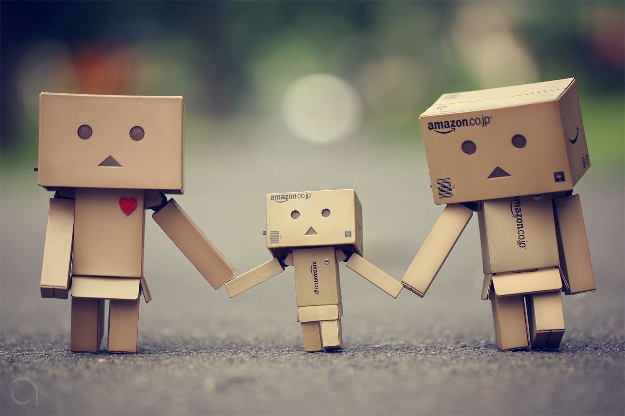 happy_family_danbo_box_wallpapers.jpg