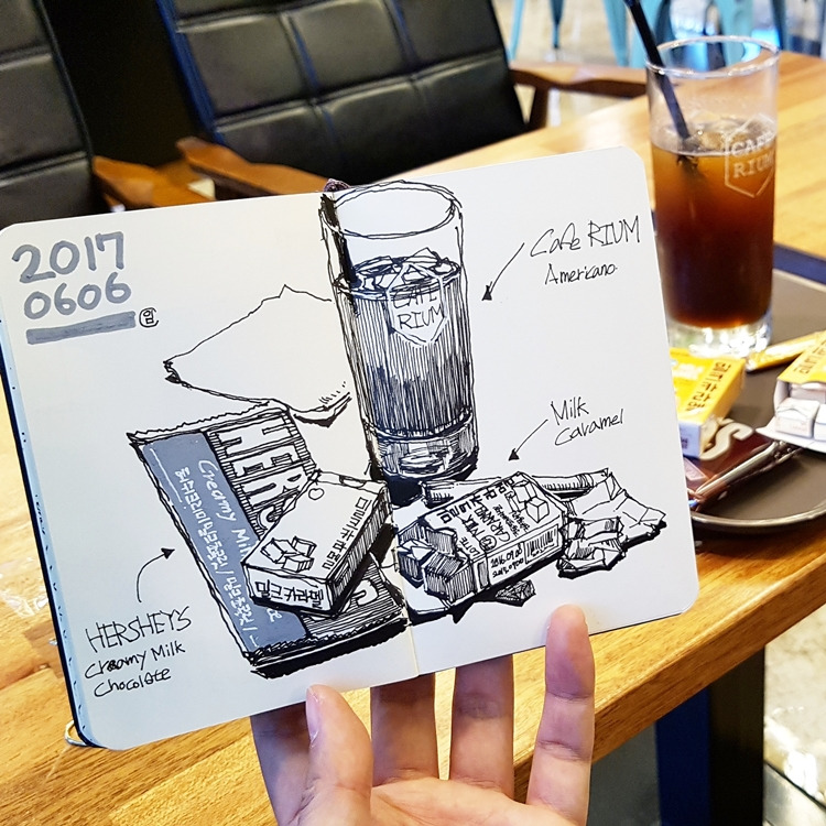 데일리드로잉 스케치북007.jpg