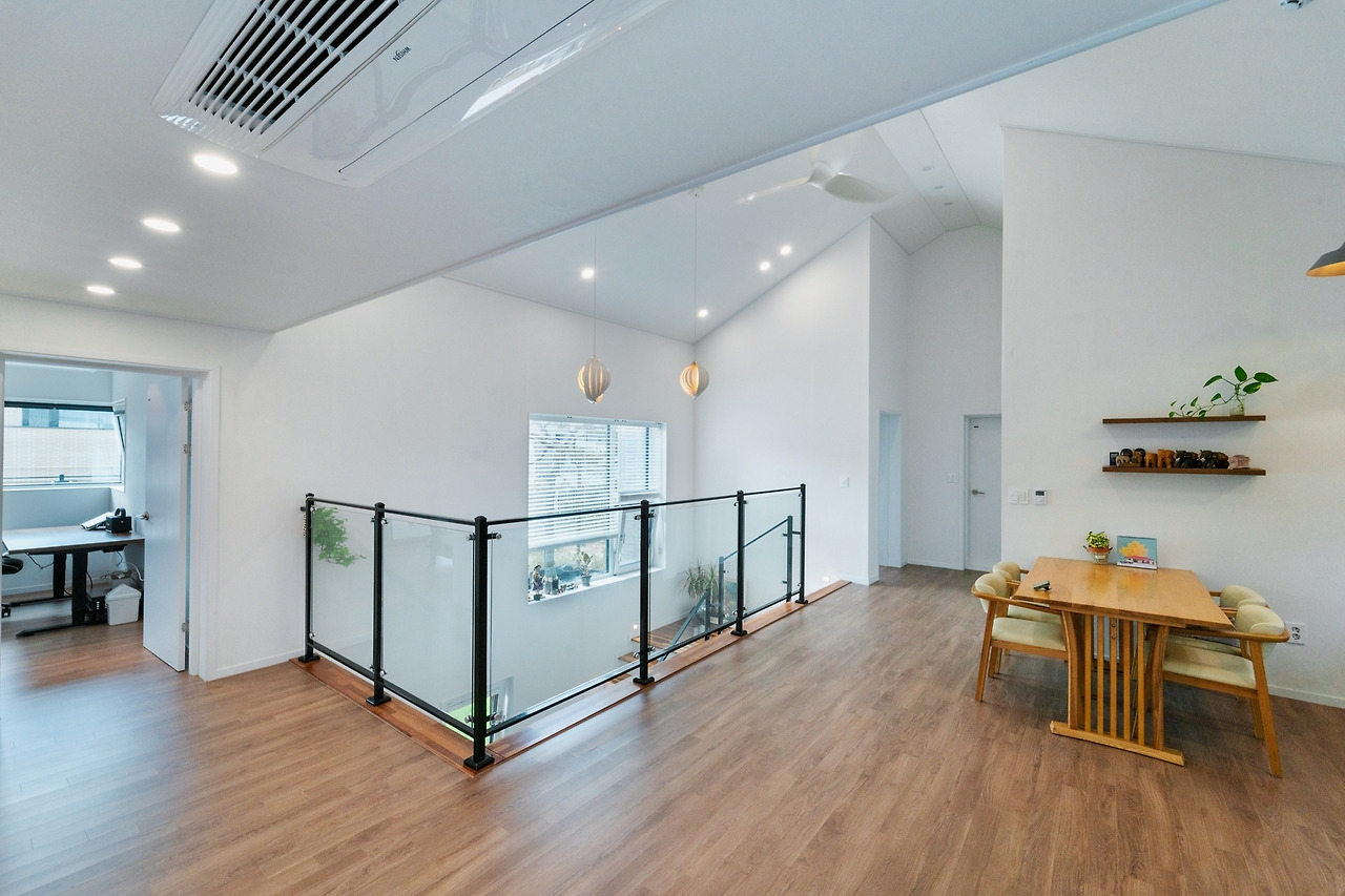 한글브런치_박공지붕_229 (3).jpg