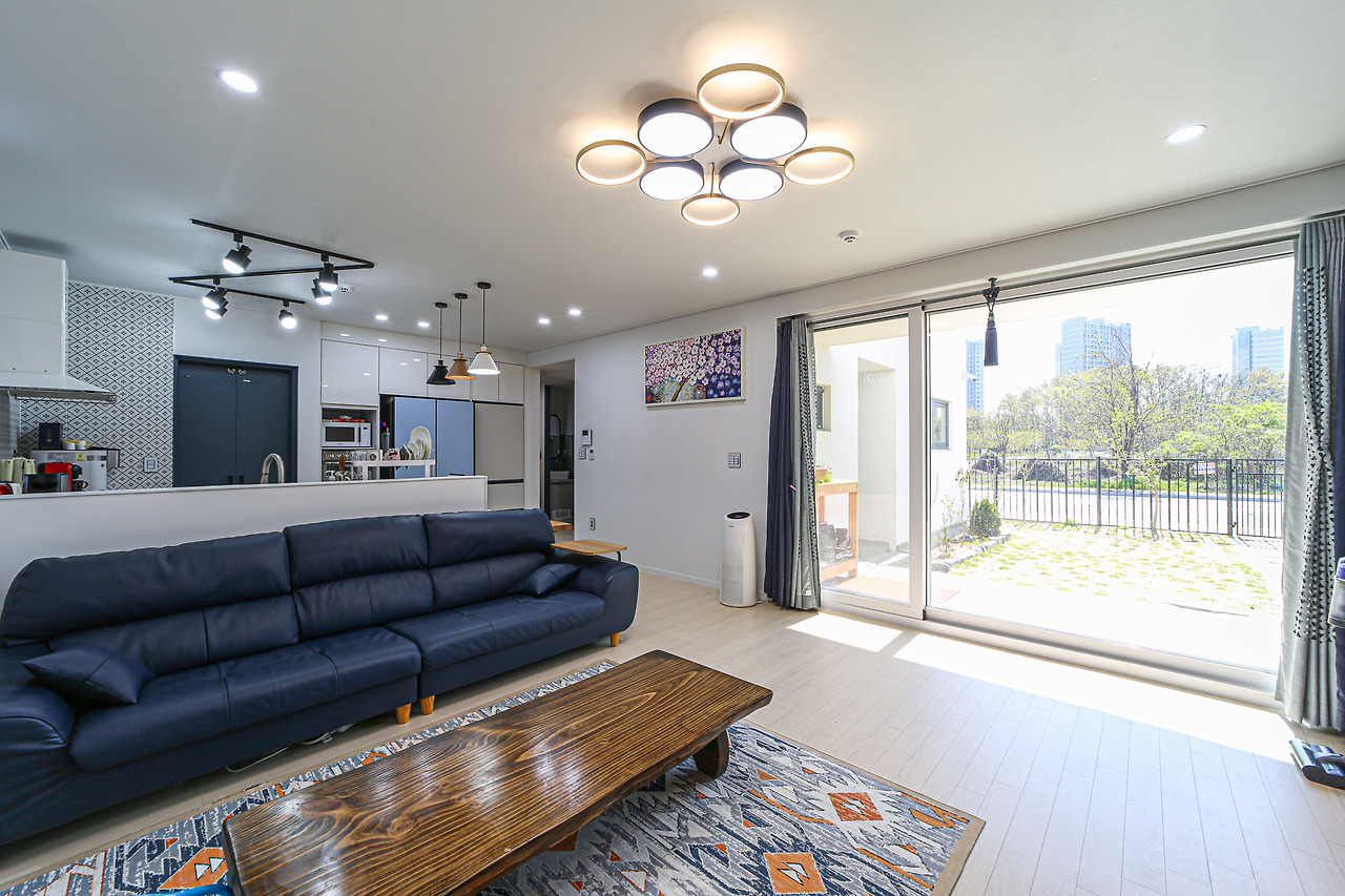 한글브런치_박공지붕_205 (2).jpg