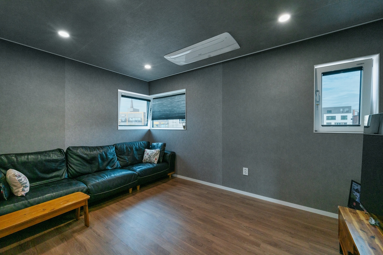 한글브런치_박공지붕_229 (4).jpg