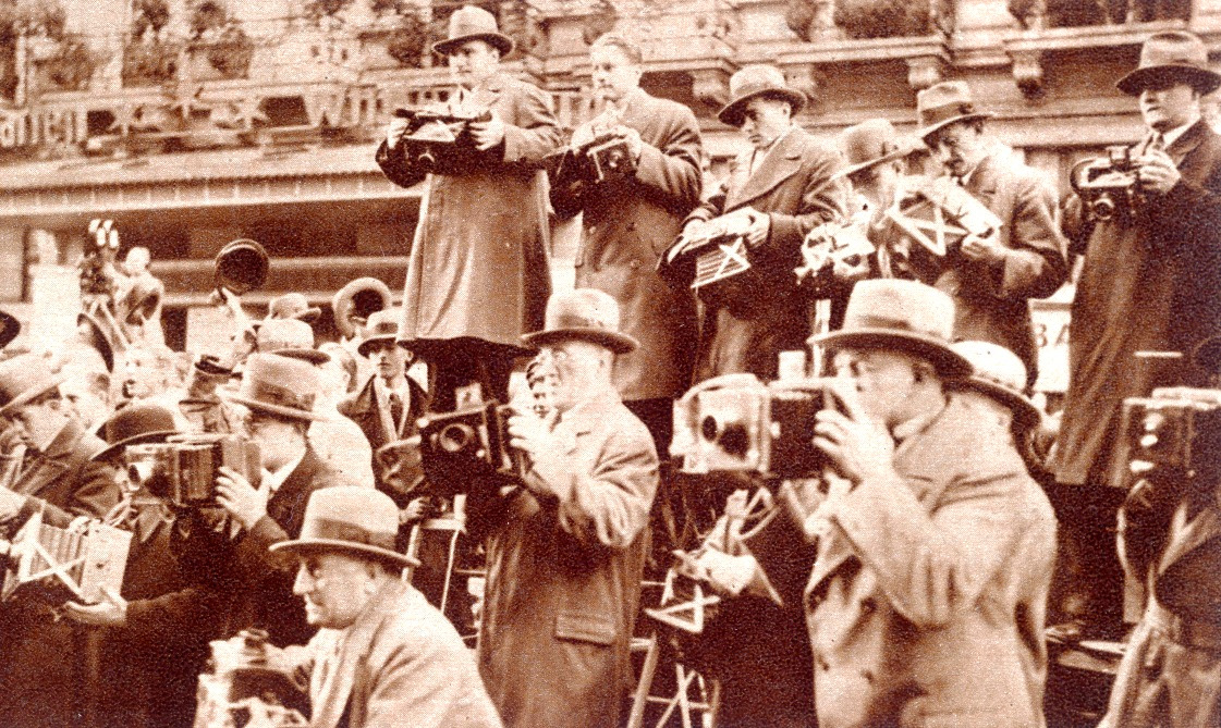 Abb.-1-Pressefotografen-1931_web.jpg