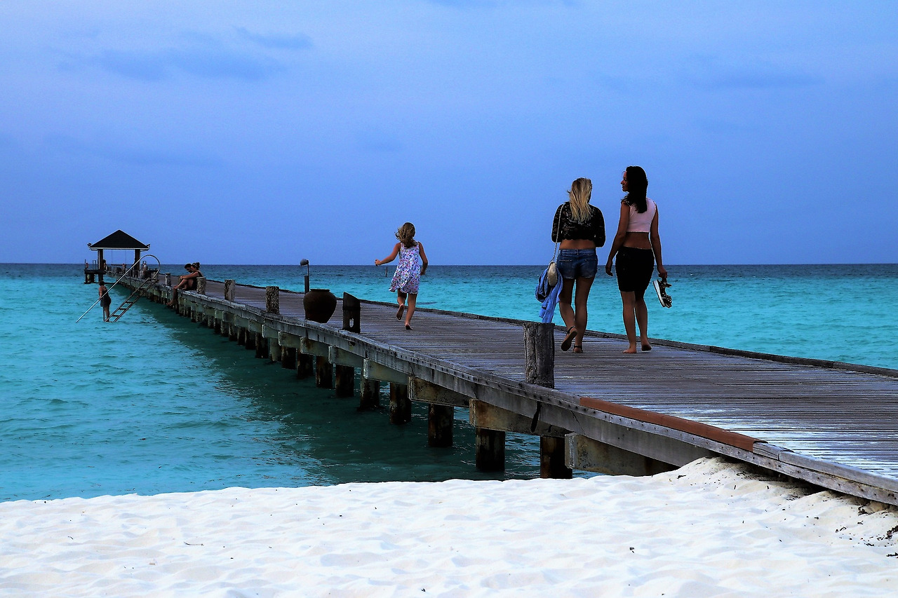 maldives-3224470_1920.jpg