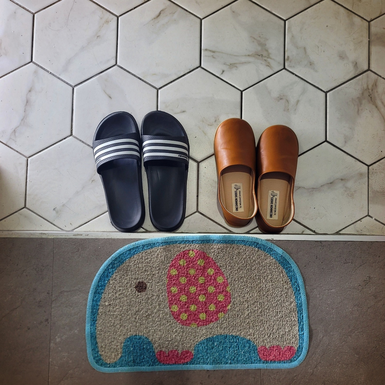 다재다능르코_미니멀리스트_자기만의 방_정리정돈_청소 (6).jpg