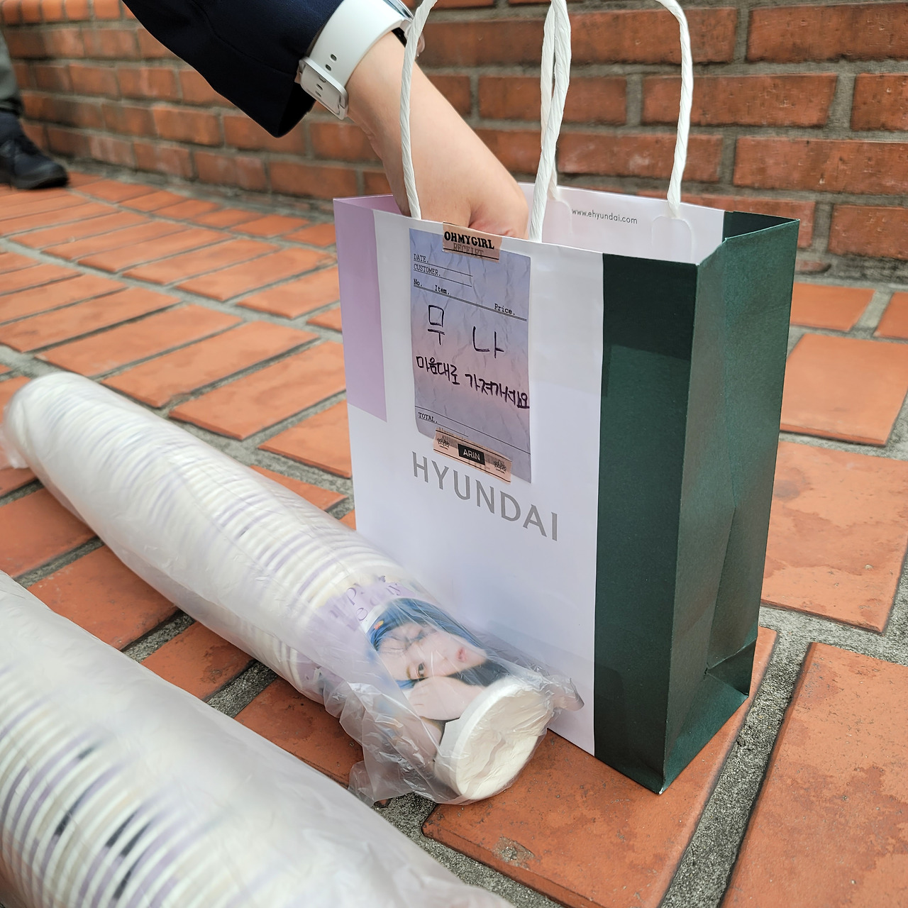 오마이걸_오마이걸 팬미팅_미라클 인터내셔널_오마이걸 7주년 팬미팅 (9).jpg