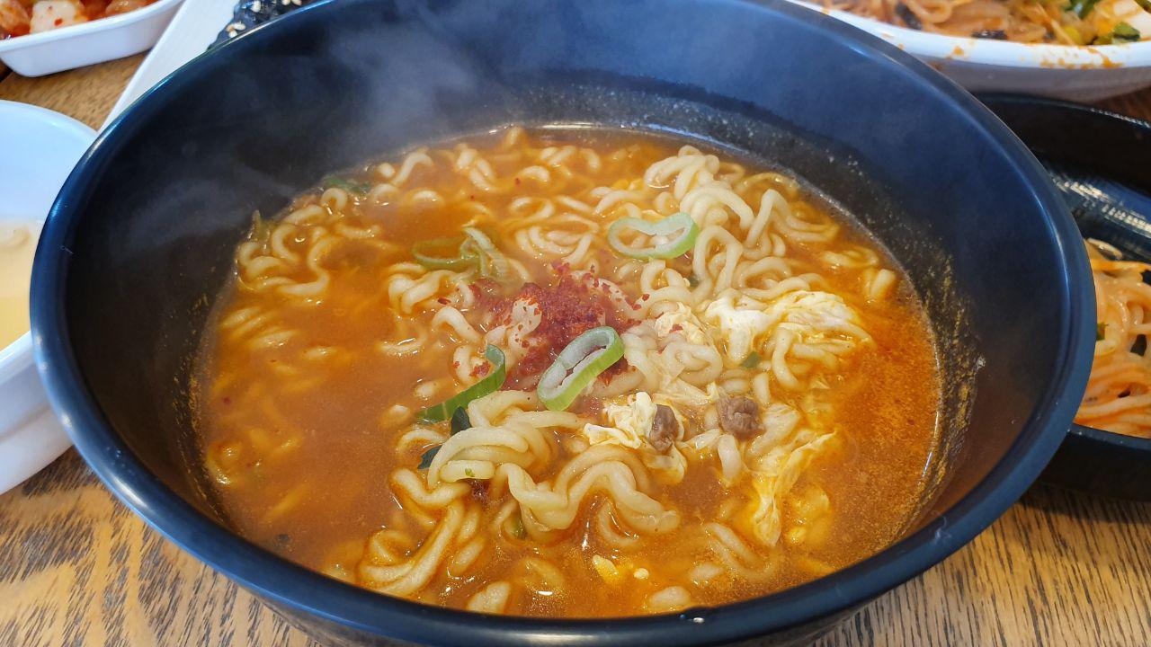 오류동_다재다능르코_우리의 오늘_오류동 라면_오류동 꼬마김밥_오류상회_오류동 맛집_오류동 카페 (1).jpg