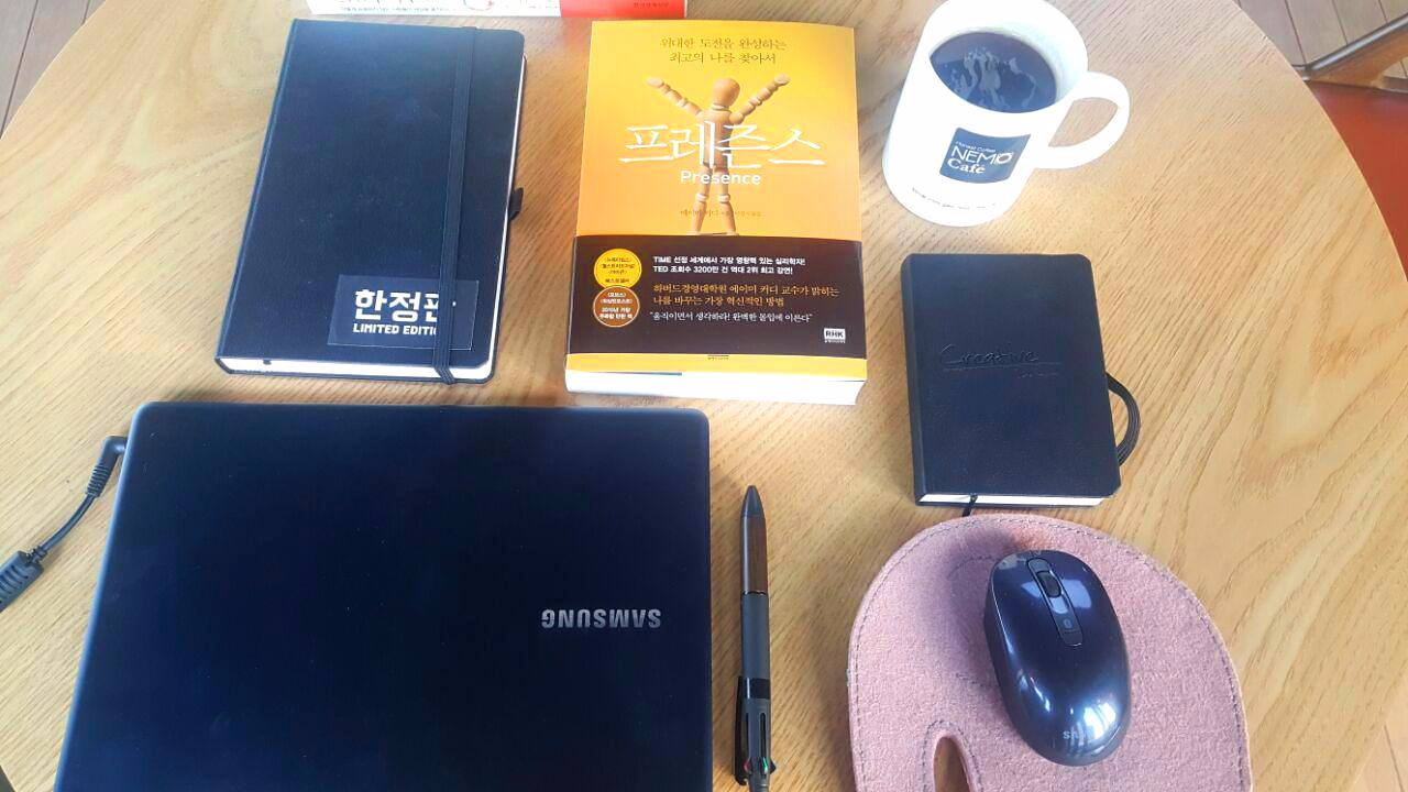 다재다능르코_독서_독서법_메모_메모습관_무지개책장_책장정리_독서습관_책_book_memo_읽기_reading_독서 노하우_독서방법_인생꿀팁_독서중요성_책읽어야하는 이유_독서의 이유.jpg