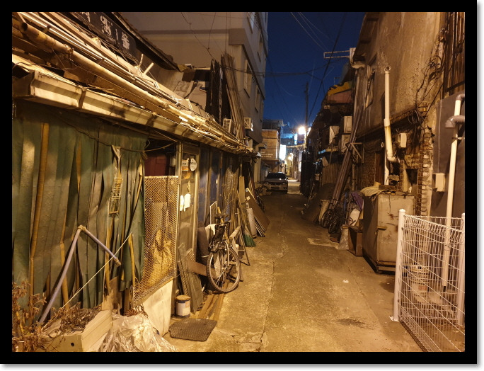 서울여행20200109_194521삼각지역 근처 골목풍경.jpg