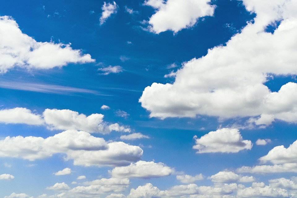 clouds-3583927_960_720.jpg