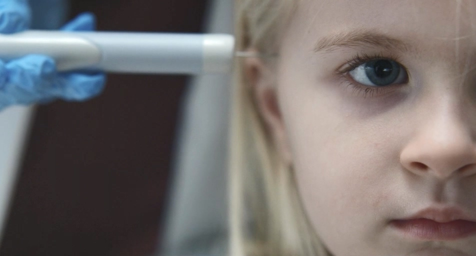 Season4.BLACK MIRROR.1Arkangel 아크 앤젤.mp4_20190627_061702.946.jpg