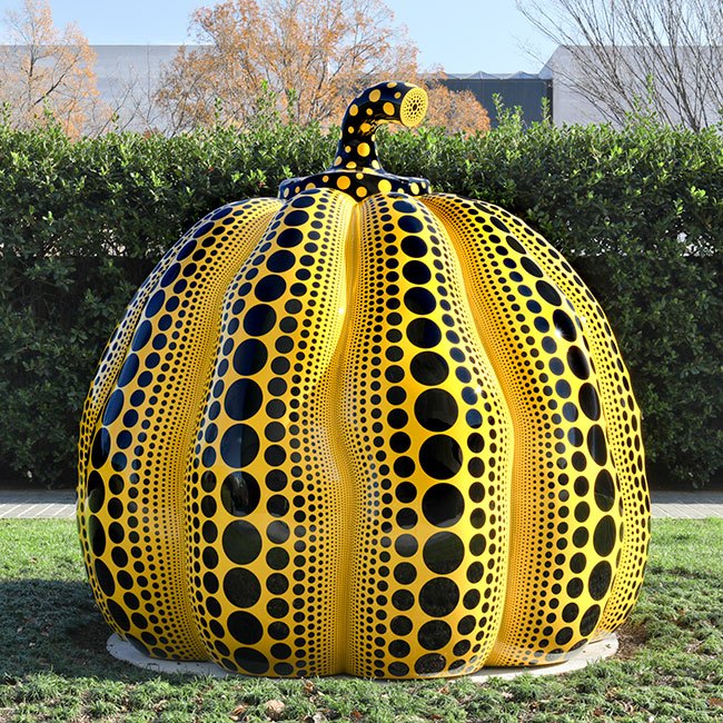 Yayoi Kusama, pumpkin (2016).jpg