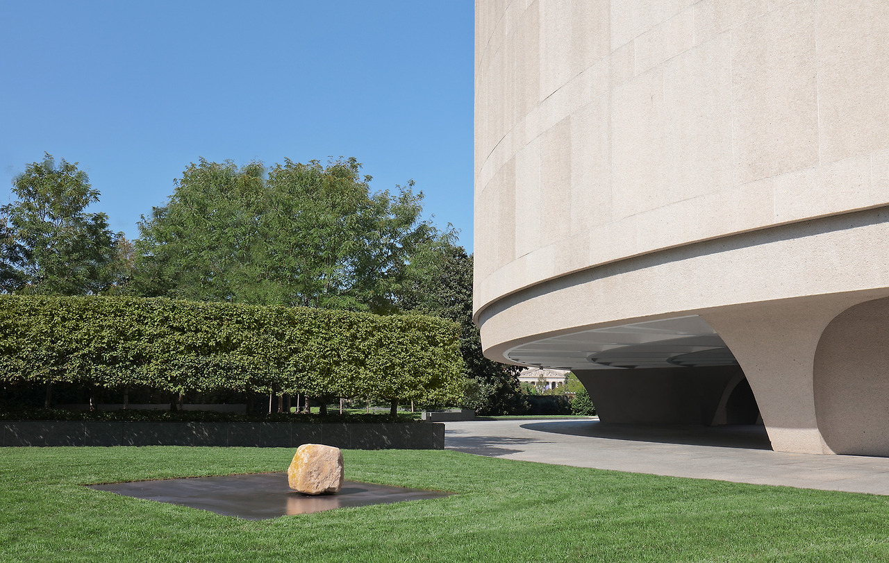 Lee Ufan_Open Dimension at the Hirshhorn Museum and Sculpture Garden, 2019.jpg