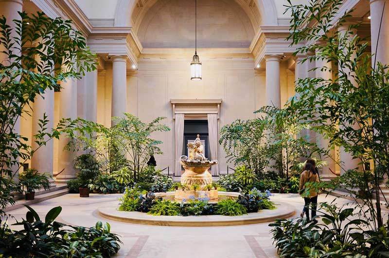 jasmine.huang_courtyard-at-the-national-gallery-of-art-east-building_yesmydccool.jpg