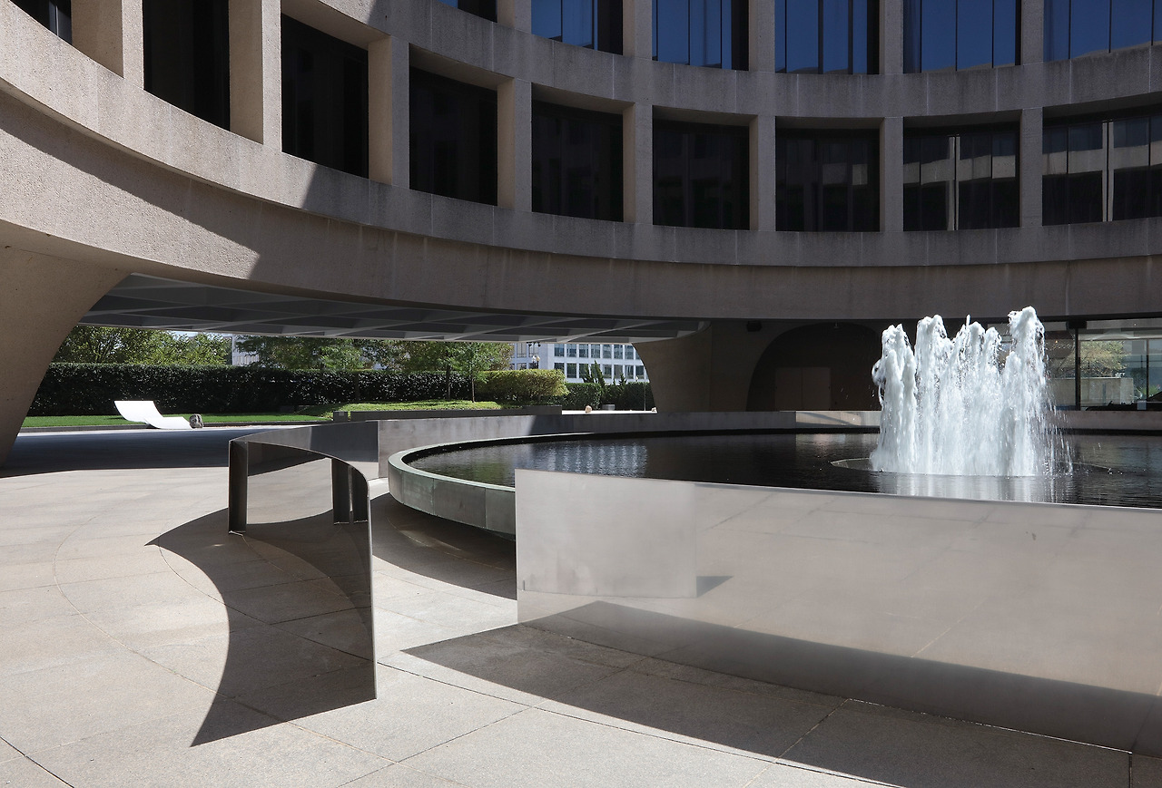 Lee Ufan_Open Dimension at the Hirshhorn Museum and Sculpture Garden, 2019 (2).jpg