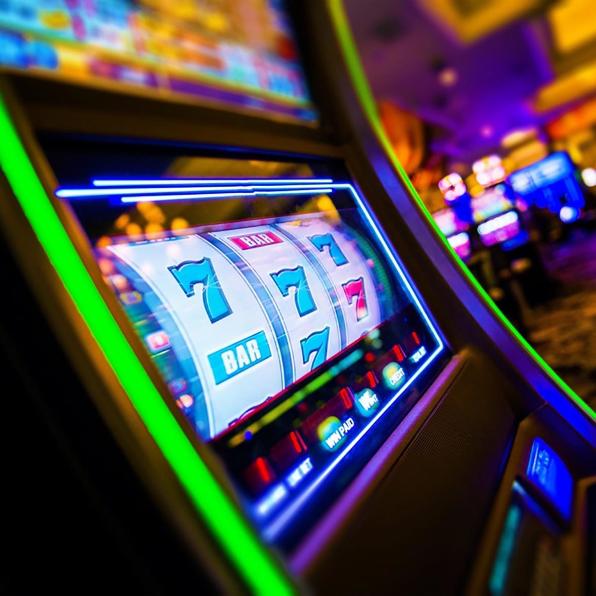 05-slots-The-Best-Casino-Games-That-Wont-Take-as-Much-of-Your-Money-According-to-Gambling-Experts_262869080-welcomia-1200x1200.jpg