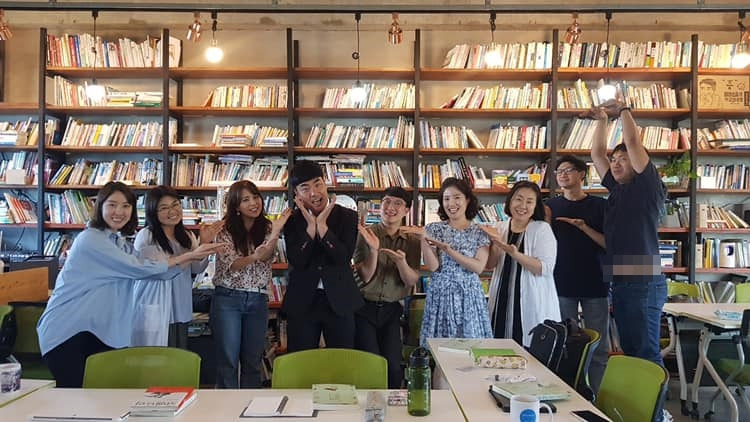 66389316_2357254317666964_7466075026551209984_n - 복사본.jpg