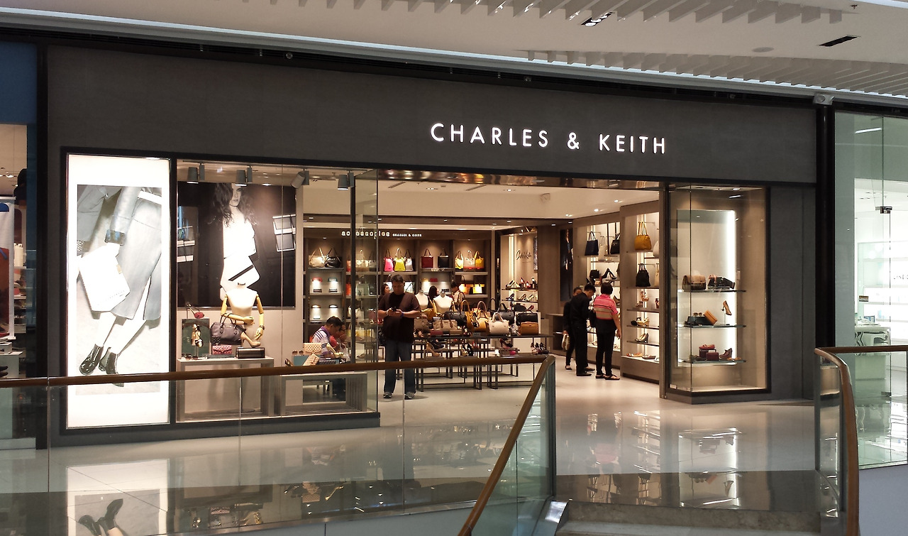 Charles_&_Keith_in_SM_Aura,_BGC.jpg