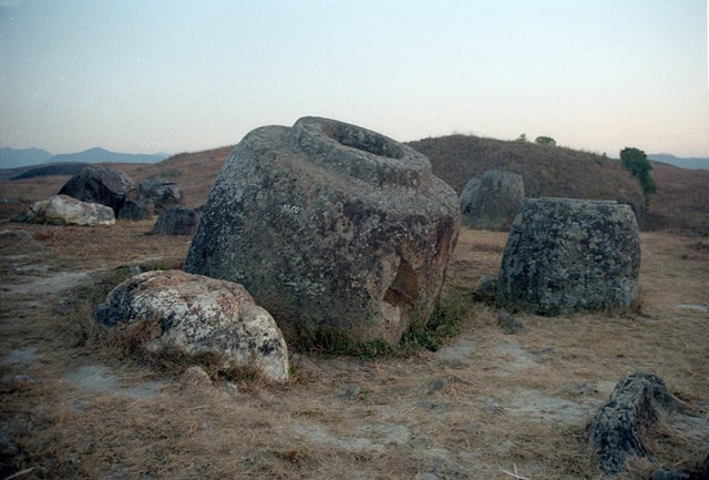 UXO 씨엥쿠앙.jpg