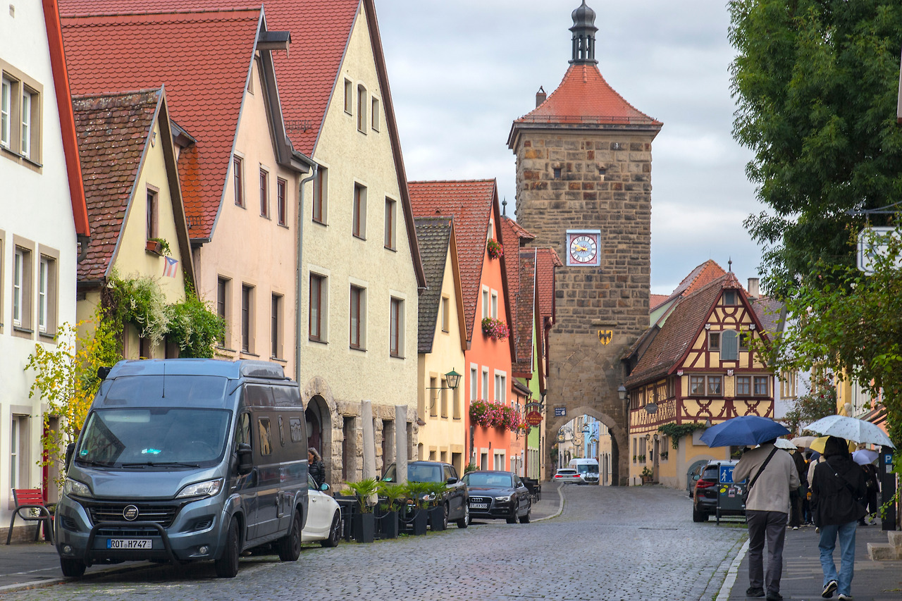 메인4_병원지구거리 지버스탑.jpg