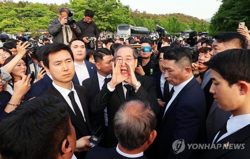 다운로드 (100).jpg