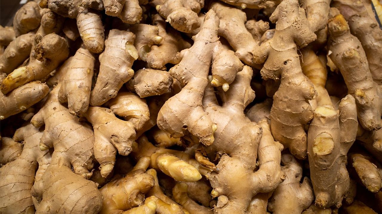 ginger-root-still-life-1296x728-header.jpg