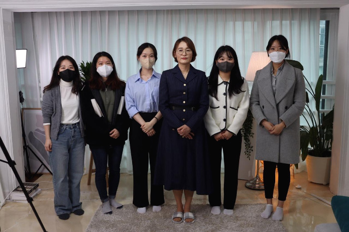 신정민원장님 단체샷.jpg