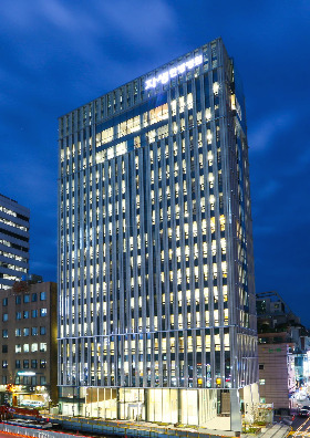 [사진설명] ‘대나무’를 모티브로 건축한 자생한방병원의 논현동 신사옥 전경 (3).jpg